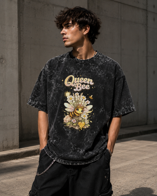 QUEEN BEE ACID WASH OVERSIZED T-SHIRT